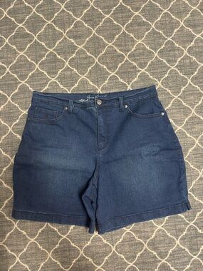 Gloria Vanderbilt Dark Blue Denim Shorts
